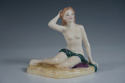 Royal Doulton Figurine, Summer's Darling HN4401