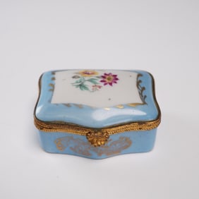 Limoges Porcelain Rectangular Floral Trinket Box
