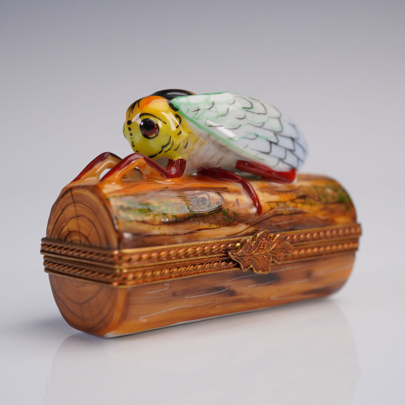 Limoges Porcelain Trinket Box, Cicada on Log (1 of 5)