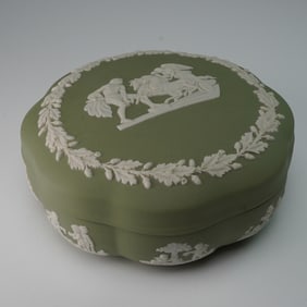Wedgwood Green Jasperware Lidded Vanity Box