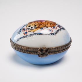 Limoges Porcelain Box, Cat with Pink Bow