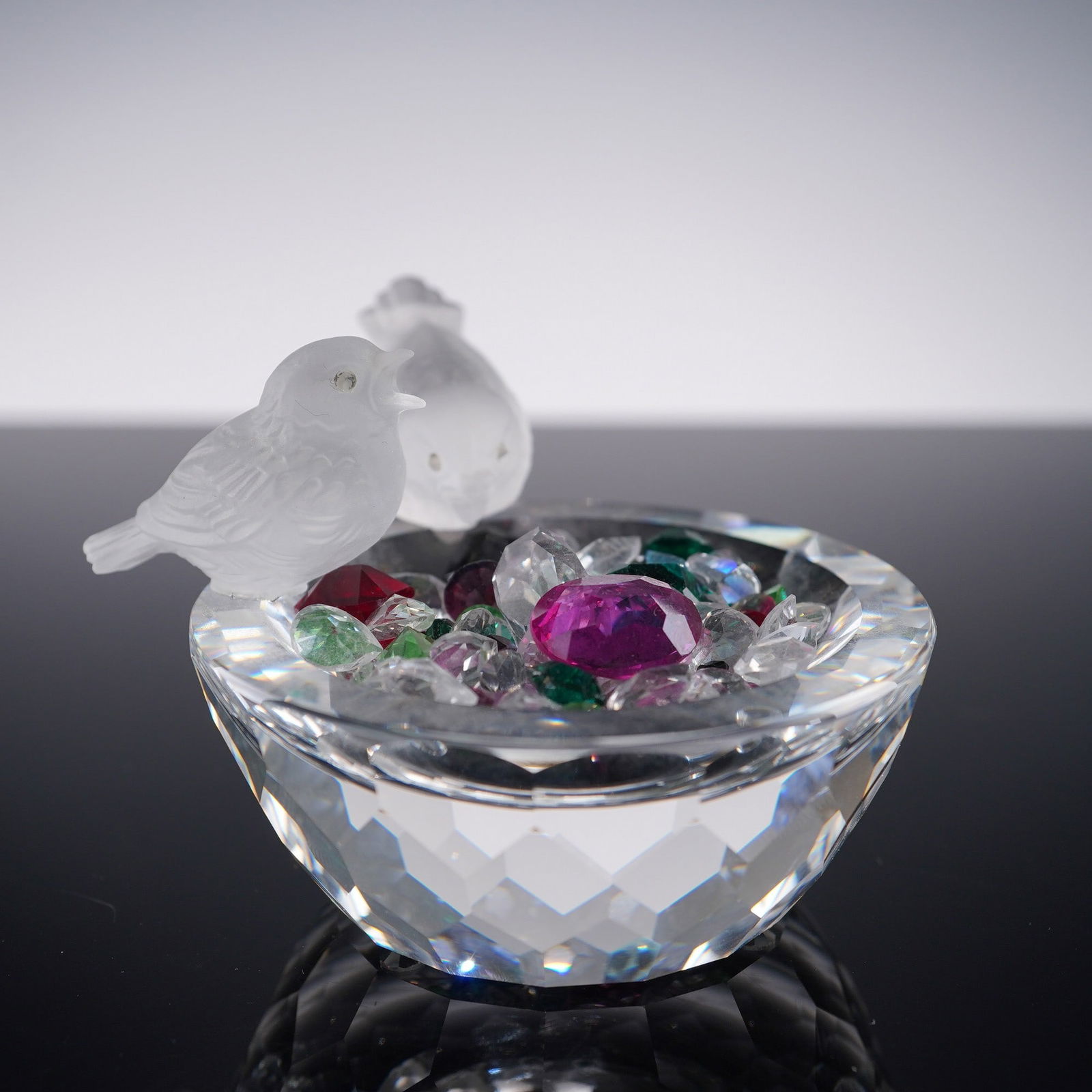 Swarovski Crystal Figurine, Bird Bath with Crystals (1 of 9)