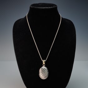 David Yurman Sculpted Cable Locket Necklace In Sterling & 18K