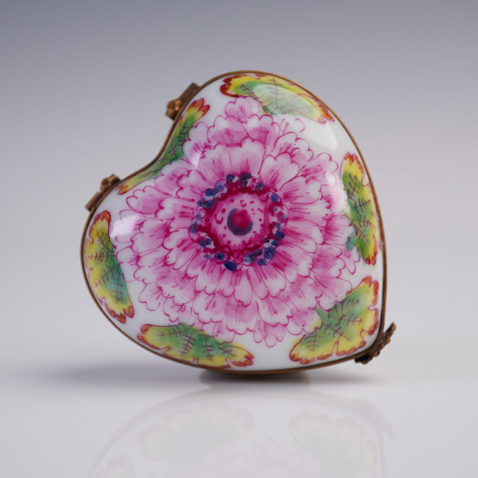 Limoges Heart-Shaped Box, I. Magnin Floral Design (1 of 5)