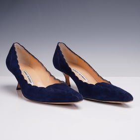Manolo Blahnik Navy Suede Scalloped Kitten Heel Pumps