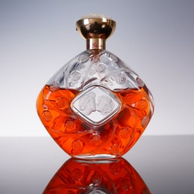 Lalique Crystal Perfume Bottle Les Belles de Ricci Le Baiser