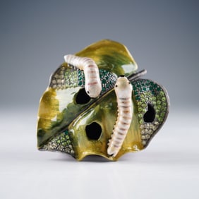 Rucinni Enamel Jeweled Worm & Leaf Heart-Shaped Box