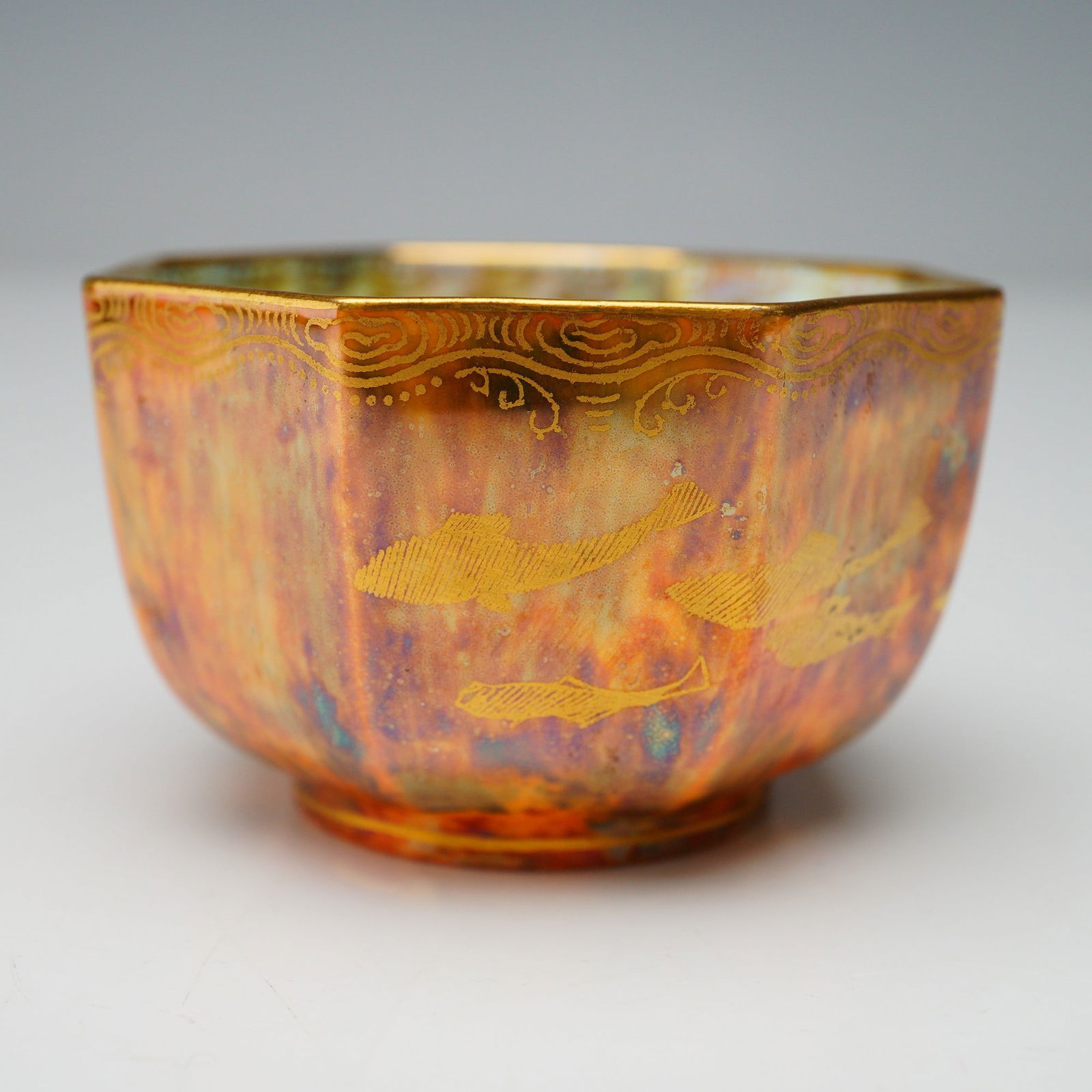 Wedgwood Fairyland Lustre Small Octagonal Bowl, Z4830 (1 of 7)