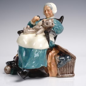 Royal Doulton Figurine, Nanny HN2221