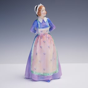 Royal Doulton Figurine Susan HN2056 Hand-Painted Bone China