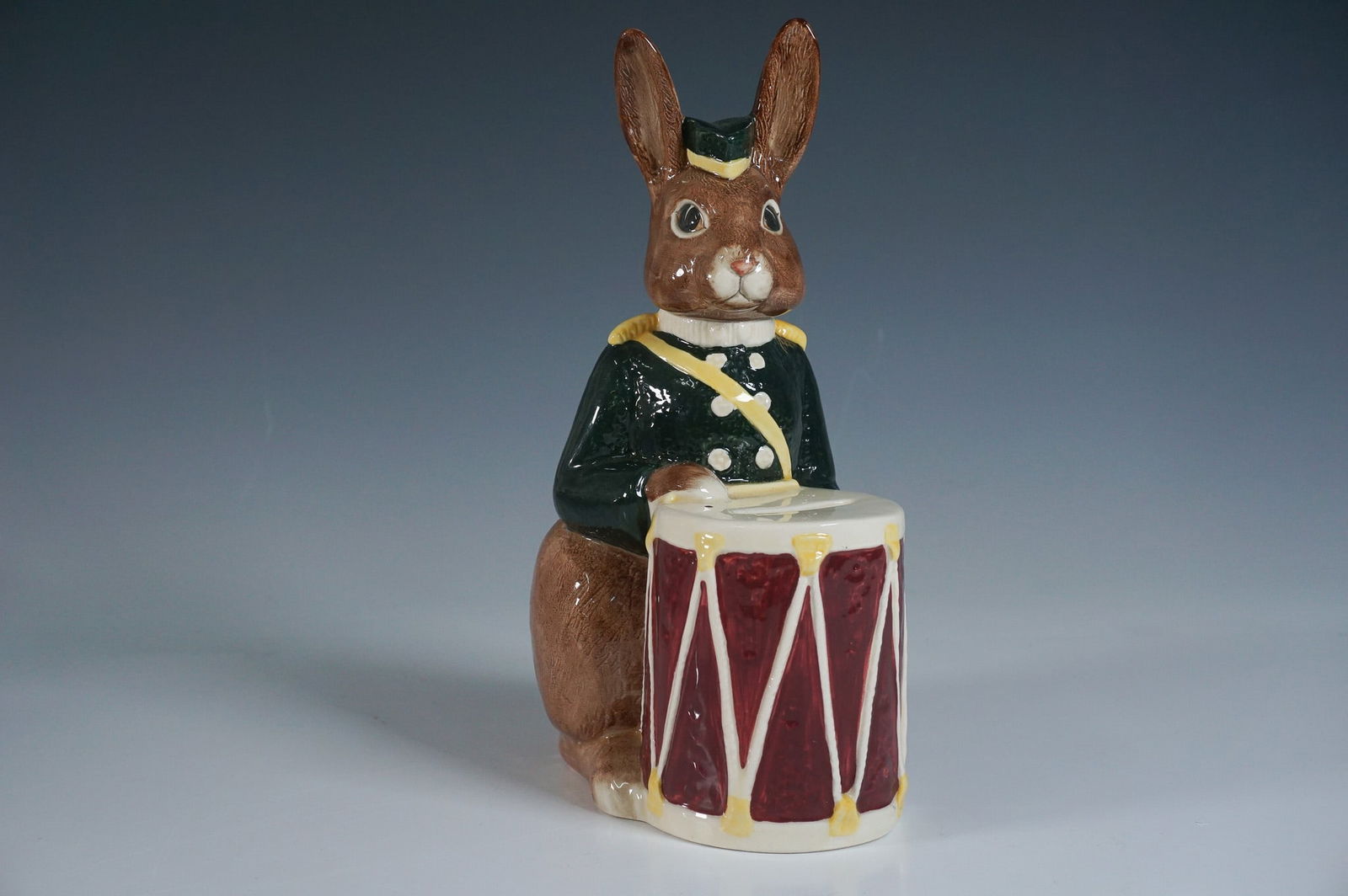 Royal Doulton Bunnykins Money Bank, Bunnybank D6615 (1 of 3)