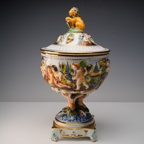 Capodimonte Covered Porcelain Centerpiece