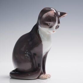 Bing & Grondahl Porcelain Figurine, Cat 2454