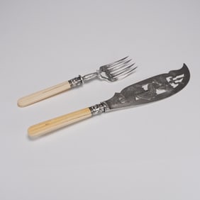 2pc Silver Plated Dragon Knife and Fork Carving Set