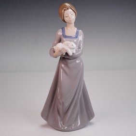 Nao by Lladro Porcelain Figurine, Precious Bundle 1168