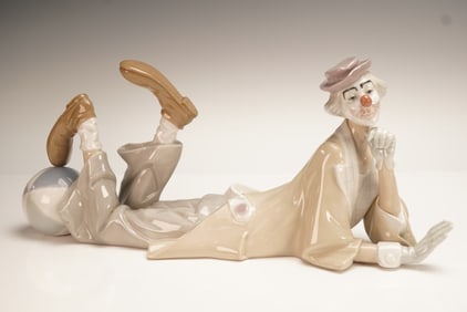 Lladro Porcelain Figurine, Clown 1004618