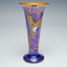 Wedgwood Fairyland Lustre Trumpet Vase, Flying Humming Birds Z5294