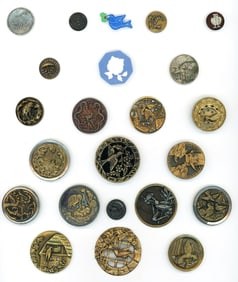A card of assorted material bird buttons