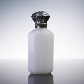 English Silverplate and Metal-Mounted White Opaline Glass Scent Bottle