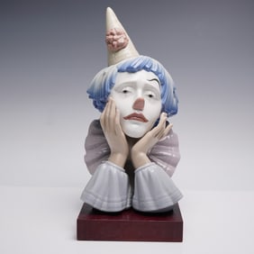 Lladro Porcelain Figurine, Jester 1005129