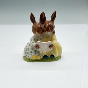 Royal Doulton Bunnykins Figurine, Storytime DB59