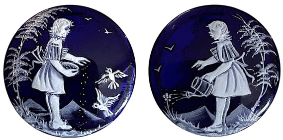 A small card of Mary Gregory style glass buttons