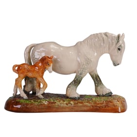 Royal Doulton Porcelain Figurine, Pride Of The Shires HN2534