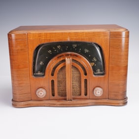 Zenith Model 6D629 Console Tone Radio