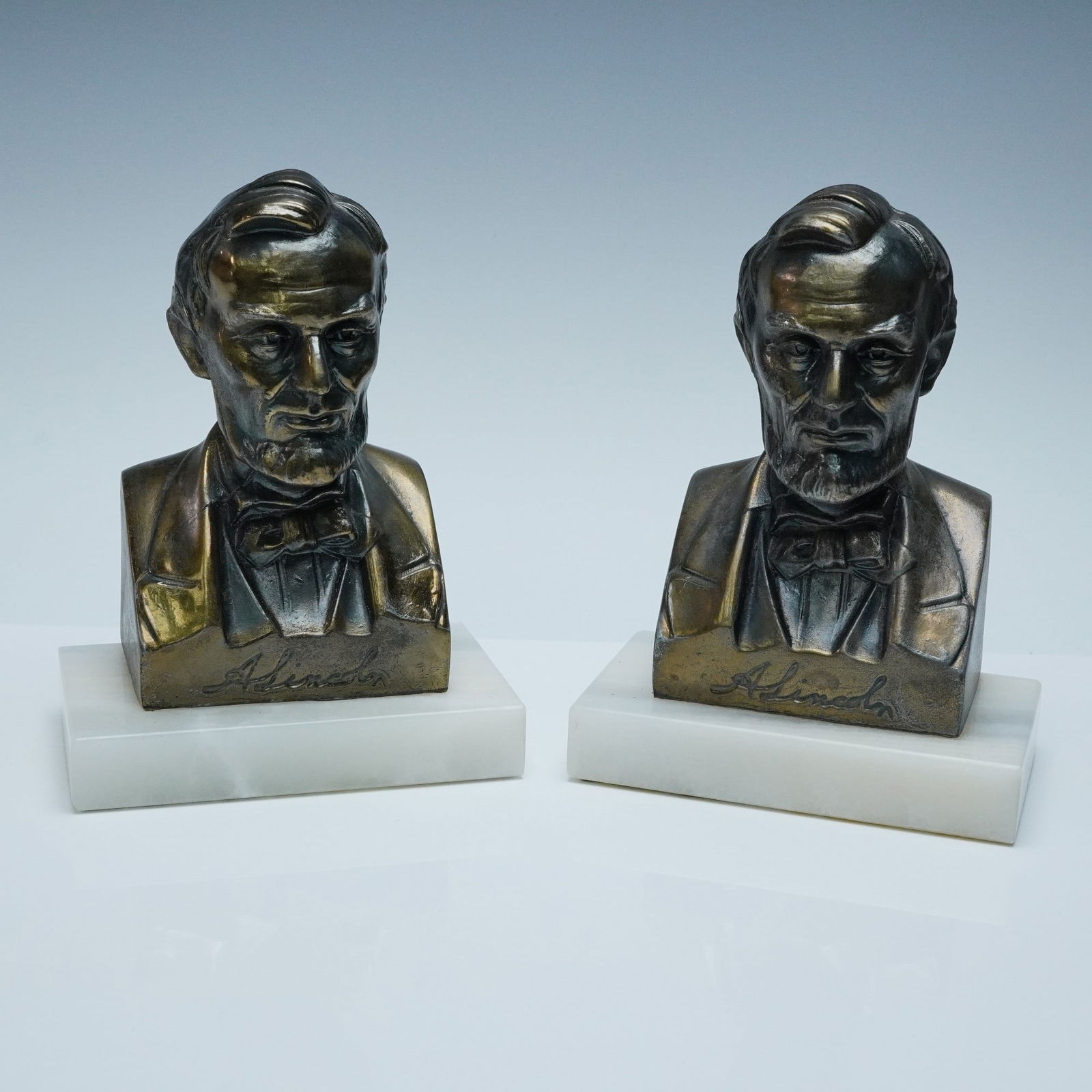 Pair of Vintage Bronze Abraham Lincoln Bust Bookends on Onyx Bases (1 of 3)