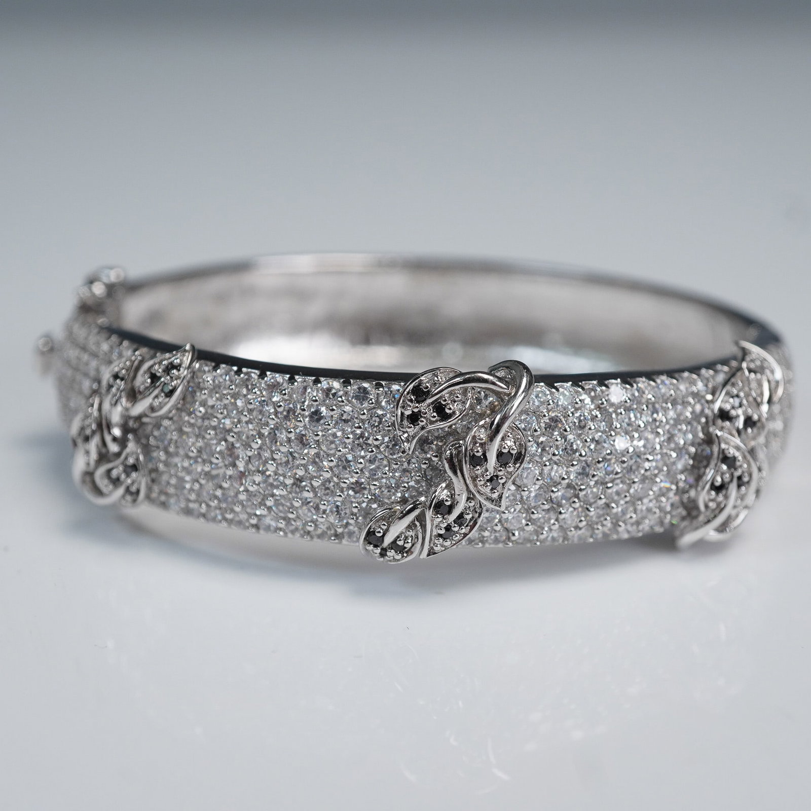 Sterling Silver Hinged Bracelet with Clear Stones, 32g (1 of 4)