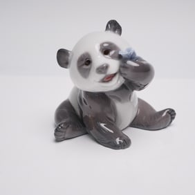 Lladro Porcelain Figurine, A Happy Panda 1008357