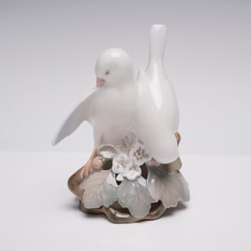 Royal Copenhagen Figurine, Love Birds 402