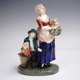 Royal Doulton Figurine, London Cry HN752