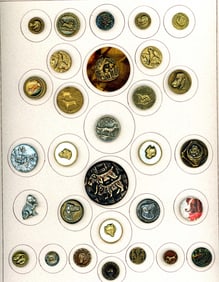 A full card of assorted Dog buttons