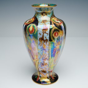 Wedgwood Black Fairyland Lustre Vase, Candlemas Z5157
