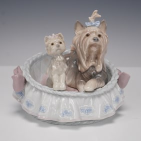 Lladro Porcelain Figurine, Our Cozy Home 1006469