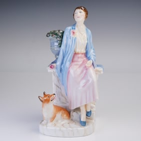 Royal Doulton Figurine, Queen Elizabeth the Queen Mother HN3230