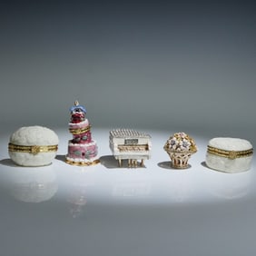 5pc Collection of Decorative Porcelain Trinket Boxes