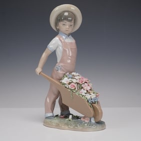 Lladro Porcelain Figurine, Little Gardener 1001283