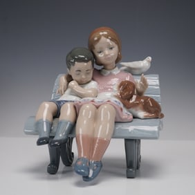 Lladro Porcelain Figurine, Surrounded by Love 1006446