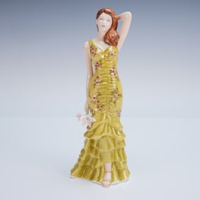 Royal Doulton Figurine Pretty Ladies Lucy HN4918