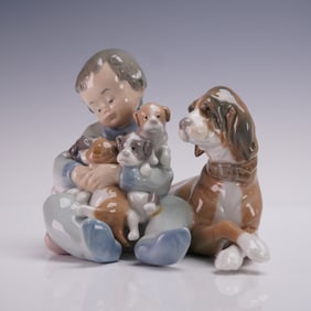 Lladro Porcelain Figurine, New Playmates 1005456