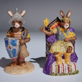 2pc Royal Doulton Bunnykins Roman Empire Figurines DB326 DB312
