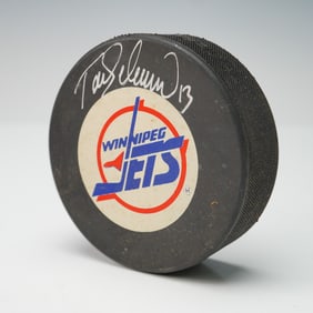 Autographed Teemu Selanne Winnipeg Jets Hockey Puck