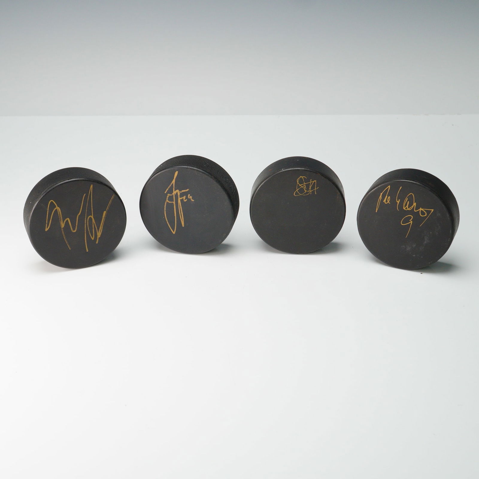 4pc Autographed Florida Panthers Hockey Pucks, Barnes, Smyth, Sheppard (1 of 5)