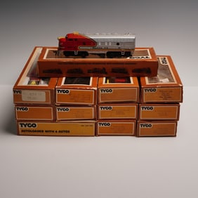 12pc Tyco Ho Model Trains and Tracks Collection