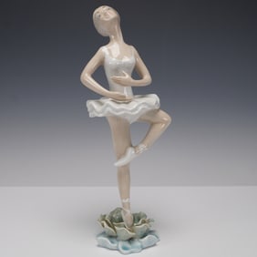 Tengra Porcelain Figurine, Ballerina
