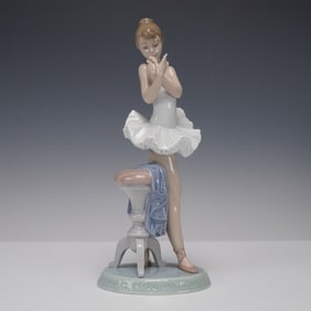 Lladro Porcelain Figurine, Perfect Performance 1007641