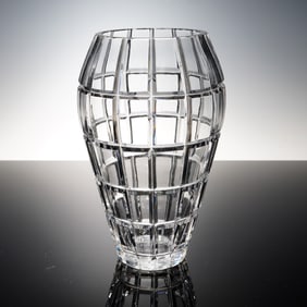 Contemporary Grid-Cut Crystal Vase in a Barrel Form