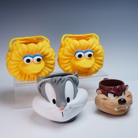 4pc Vintage Plastic Mug and Buckets Featuring Looney Tunes and Sesame St